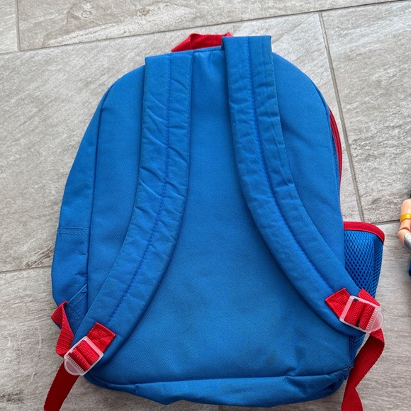 Used!Wonder Woman Backpack and Accessories - Picture 4 of 14